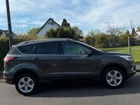 Gebraucht Ford Kuga Titanium 182 PS (133 kW) 2018 Grau SUV
