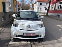 Gebraucht Toyota iQ 68 PS (50 kW) 2009 Weiß Kleinwagen