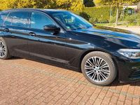 Gebraucht BMW 520 Shadowline 190 PS (139 kW) 2019 Schwarz Kombi