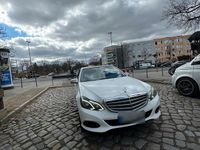 Gebraucht Mercedes E220 170 PS (125 kW) 2014 Weiß Limousine