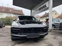 Gebraucht Porsche Cayenne Turbo 549 PS (403 kW) 2018 Schwarz SUV