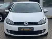 Gebraucht VW Golf VI Team 115 PS (84 kW) 2010 Weiß Kleinwagen