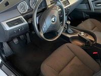 Gebraucht BMW 523 177 PS (130 kW) 2005 Weiß Limousine