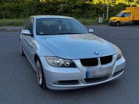 Second-hand BMW 320 163 CP (119 kW) 2006 Argintiu Berlinǎ