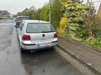 Usata VW Golf IV 105 CV (77 kW) 2002 Argento Berlina