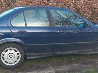 Gebraucht BMW 316 102 PS (75 kW) 1995 Blau Limousine
