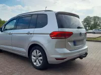 Gebraucht VW Touran Trendline 110 PS (80 kW) 2016 Silber Van / Kleinbus