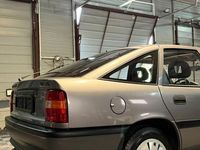 Gebraucht Opel Vectra 75 PS (55 kW) 1992 Grau Limousine