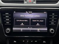 Gebraucht Skoda Superb Ambition 150 PS (110 kW) 2021 Weiß Kombi