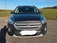 Gebraucht Ford Kuga Cool & Connect 150 PS (110 kW) 2019 Grau SUV