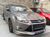 Usata Ford Focus 109 CV (80 kW) 2013 Andere farben Station wagon