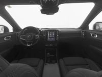 Usado Volvo XC40 Core 169 kW (231 HP) 2023 Cinzento SUV