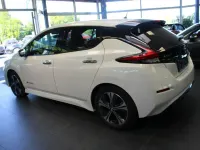 Gebraucht Nissan Leaf Tekna 110 kW (150 PS) 2019 Weiß Kleinwagen