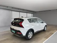 Gebraucht Hyundai Bayon GO! 101 PS (74 kW) 2023 Weiß SUV