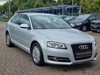 Gebraucht Audi A3 Attraction 105 PS (77 kW) 2011 Silber Limousine