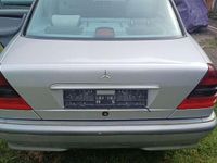 Gebraucht Mercedes C200 Elegance 102 PS (75 kW) 2000 Limousine
