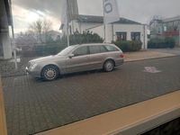 Gebraucht Mercedes E220 150 PS (110 kW) 2005 Andere farben Kombi