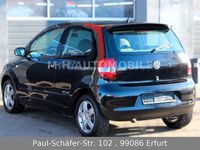 Gebraucht VW Fox Style 60 PS (44 kW) 2011 Schwarz Kleinwagen