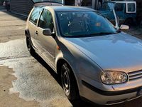 Gebraucht VW Golf IV 110 PS (80 kW) 1998 Silber Kleinwagen