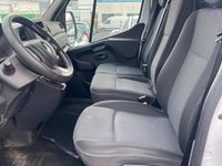 Gebraucht Renault Master 136 PS (100 kW) 2020 Weiß Van / Kleinbus