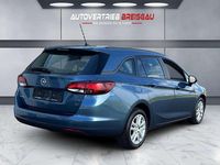Gebraucht Opel Astra Edition 101 PS (74 kW) 2016 Blau Kombi