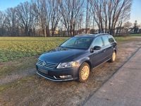 Gebraucht VW Passat Highline 160 PS (117 kW) 2013 Blau Kombi