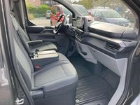 Gebraucht Ford Tourneo Titanium 170 PS (125 kW) 2025 Grau Van / Kleinbus
