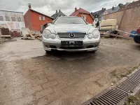 Gebraucht Mercedes C180 143 PS (105 kW) 2003 Andere farben Coupé