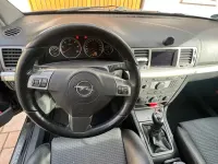 Gebraucht Opel Vectra 150 PS (110 kW) 2009 Schwarz Kombi
