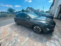 Gebraucht Ford Focus Cool & Connect 150 PS (110 kW) 2019 Grau Kombi