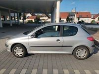 gebraucht Peugeot 206 1.1 mit wenig Kilometer