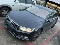 Gebraucht VW Passat Highline 150 PS (110 kW) 2015 Blau Kombi