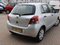 Gebraucht Toyota Yaris Cool 69 PS (50 kW) 2010 Silber Kleinwagen