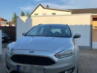 Gebraucht Ford Focus 105 PS (77 kW) 2015 Silber Kombi