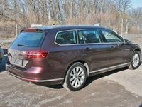 Gebraucht VW Passat Highline 179 PS (131 kW) 2018 Rot Kombi