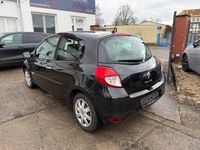 Gebraucht Renault Clio III 75 PS (55 kW) 2011 Schwarz Kleinwagen
