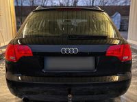 Gebraucht Audi A4 102 PS (75 kW) 2008 Schwarz Kombi