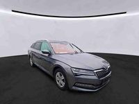 Gebraucht Skoda Superb Style 150 PS (110 kW) 2022 Grau Kombi