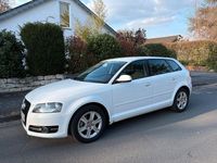 Gebraucht Audi A3 Attraction 102 PS (75 kW) 2010 Weiß Kleinwagen