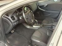 Gebraucht Volvo V40 150 PS (110 kW) 2015 Weiß Limousine