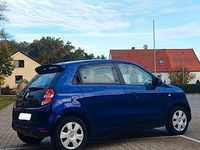 Gebraucht Renault Twingo Life 69 PS (50 kW) 2017 Violett Kleinwagen