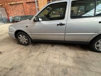 Gebraucht VW Jetta 75 PS (55 kW) 1996 Silber Limousine