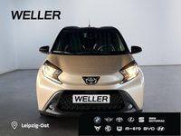 Gebraucht Toyota Aygo X 72 PS (52 kW) 2025 Ginger beige / night sky black SUV