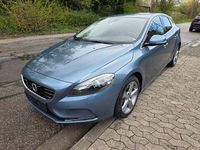 Gebraucht Volvo V40 Summum 150 PS (110 kW) 2012 Blau Kleinwagen