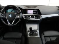 Gebraucht BMW 330e Advantage 292 PS (214 kW) 2021 Weiß Kombi