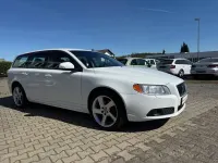Gebraucht Volvo V70 Momentum 238 PS (175 kW) 2008 Weiß Kombi