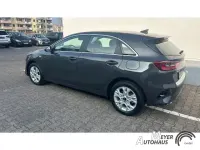 Gebraucht Kia Ceed Comfort 136 PS (100 kW) 2023 Schwarz Kleinwagen