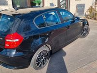 Second-hand BMW 116 122 CP (89 kW) 2007 Negru Hatchback