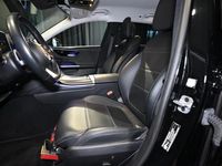 Gebraucht Mercedes C300 AMG 258 PS (189 kW) 2022 Unilack schwarz uni Limousine