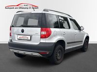 Gebraucht Skoda Yeti Plus Edition 105 PS (77 kW) 2012 Stribrna brilliant/ brilliants SUV